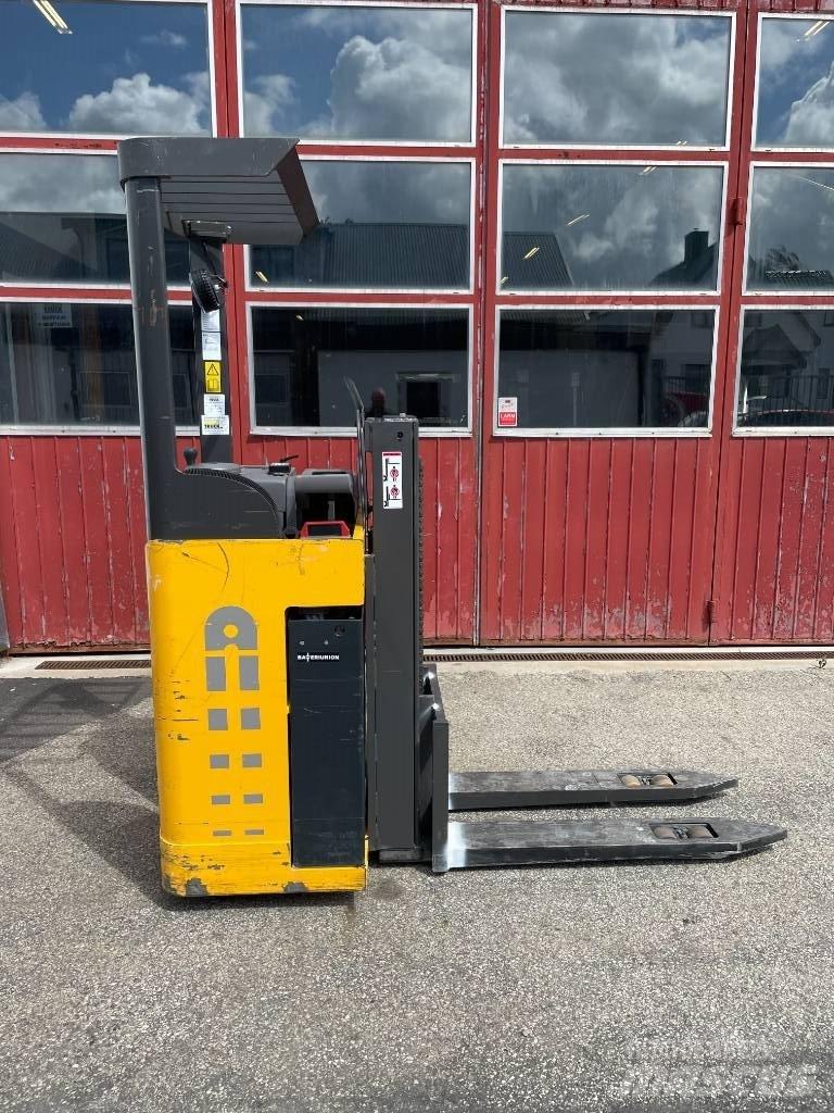 Atlet A160 Self propelled stackers