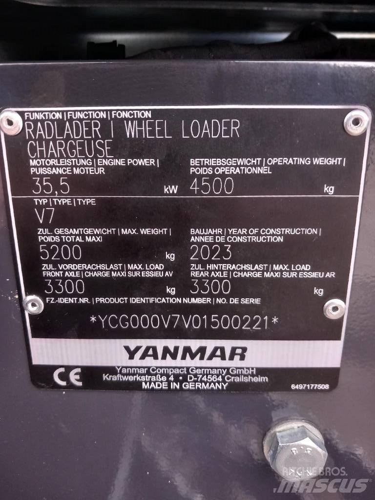 Yanmar V 7 Backhoe loaders