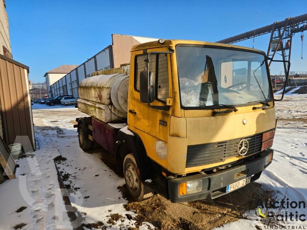 Mercedes-Benz 814 Tanker trucks