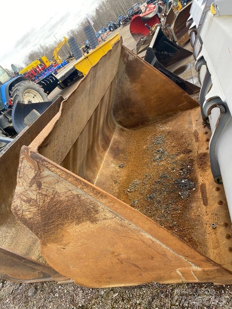  Skopa 2,50 sparskär Buckets