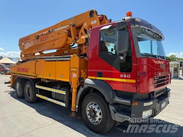 Iveco Trakker 350 Concrete pump trucks