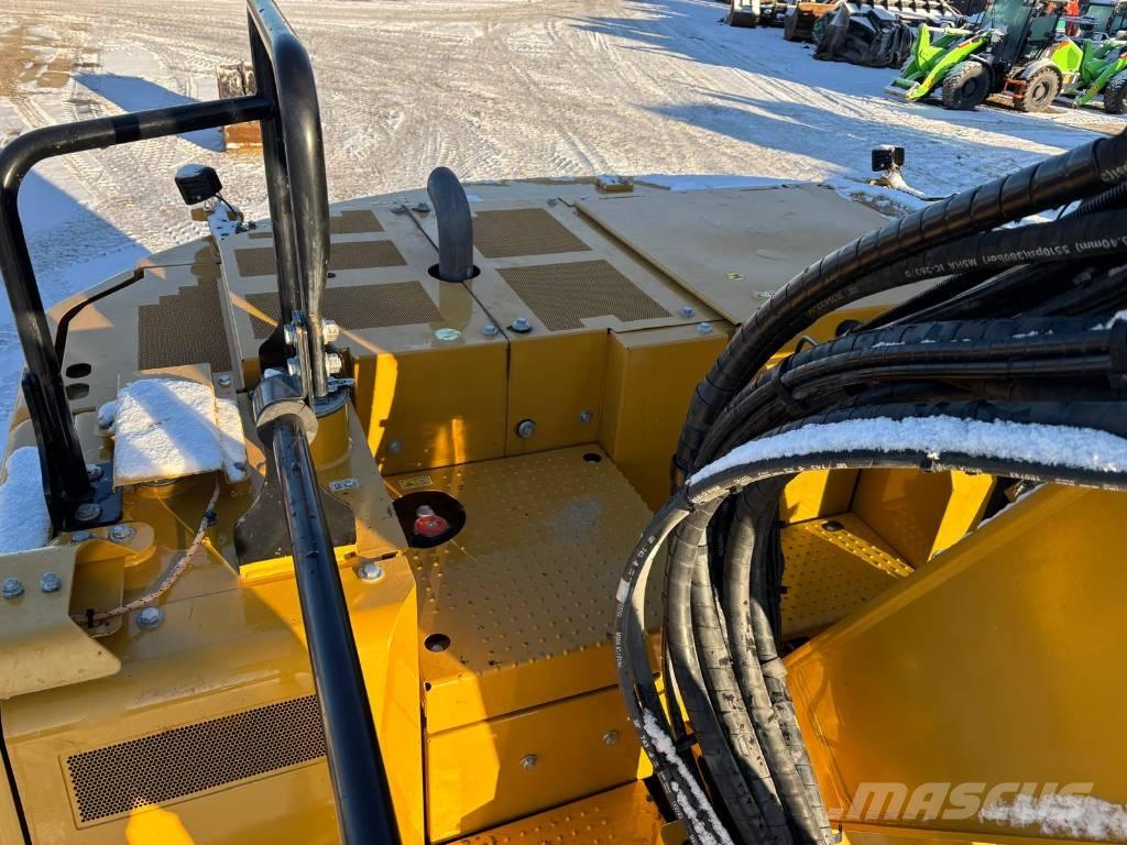 CAT 325 Crawler excavators