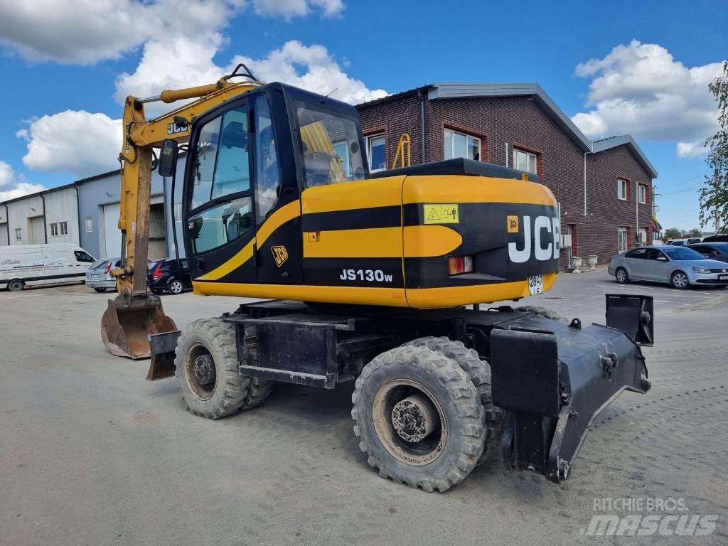 JCB JS 130 W Wheeled excavators