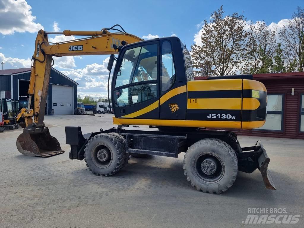 JCB JS 130 W Wheeled excavators