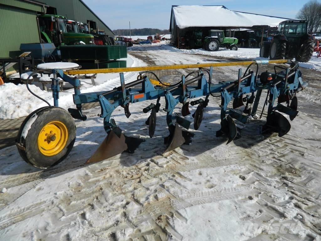 Överum 4 Conventional ploughs