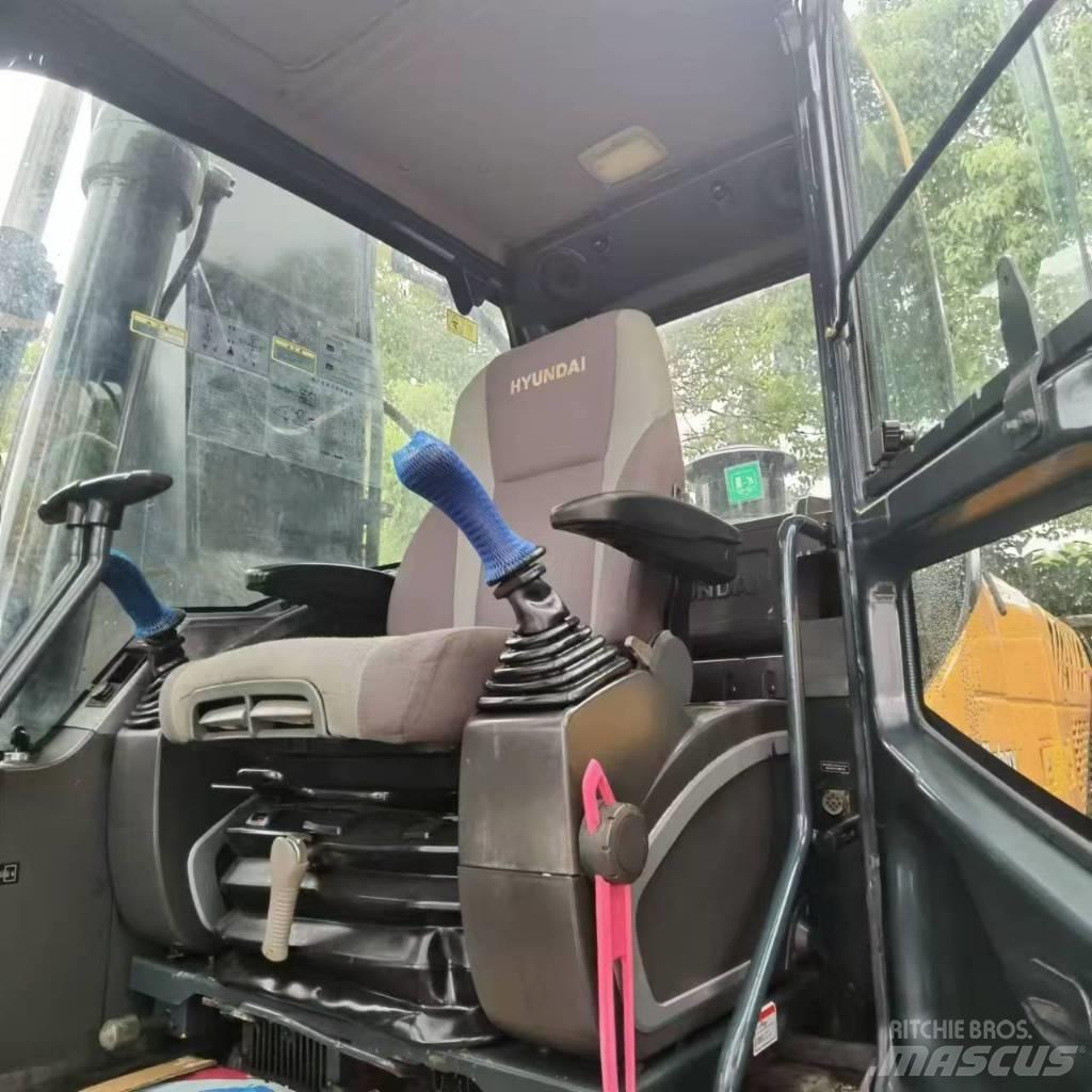 Hyundai R300LC-9S Midi excavators  7t - 12t