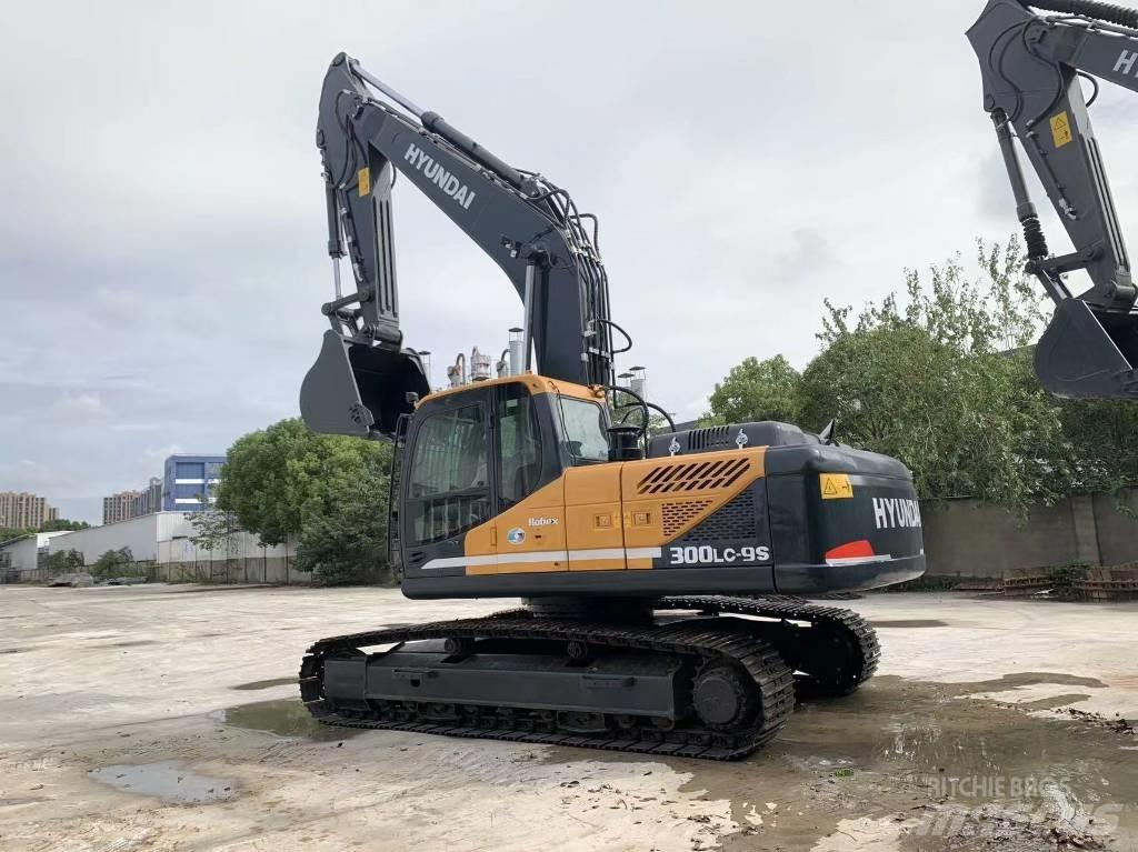 Hyundai R300LC-9S Midi excavators  7t - 12t