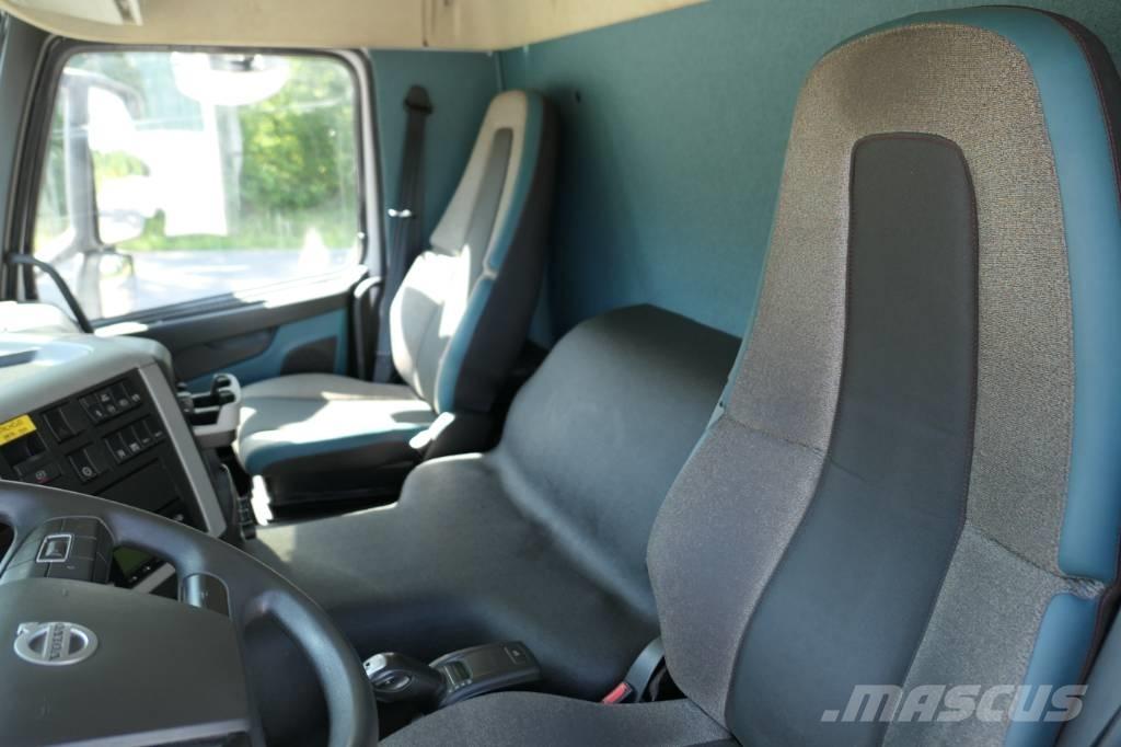 Volvo Fm330 4x2 Temperature controlled trucks