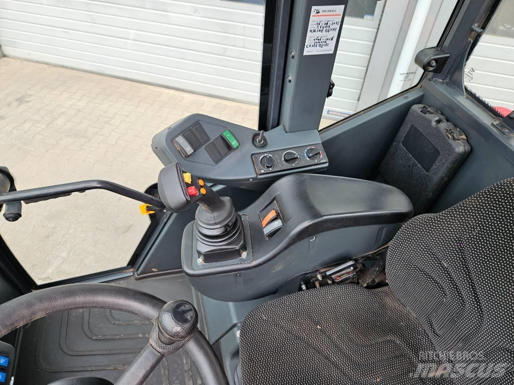 Schäffer 6680Z-II Wheel loaders