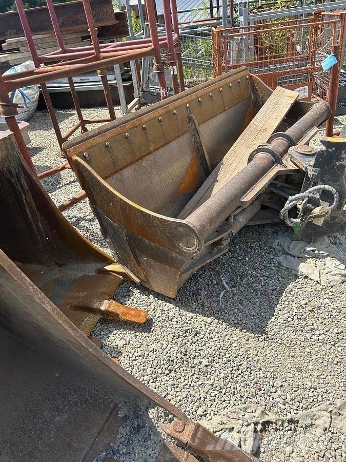 Mecalac 15MWR Buckets