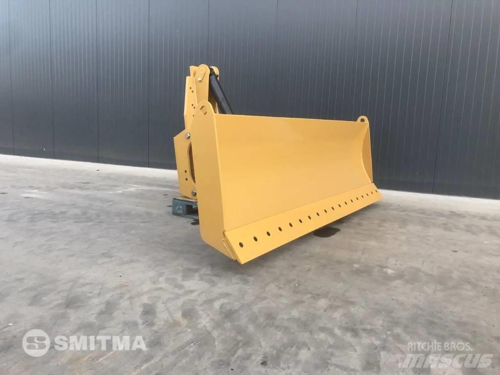 CAT 160H Blades