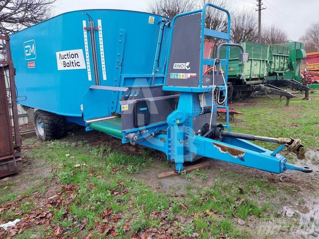  EUROMILK FXX 1600 Mixer feeders