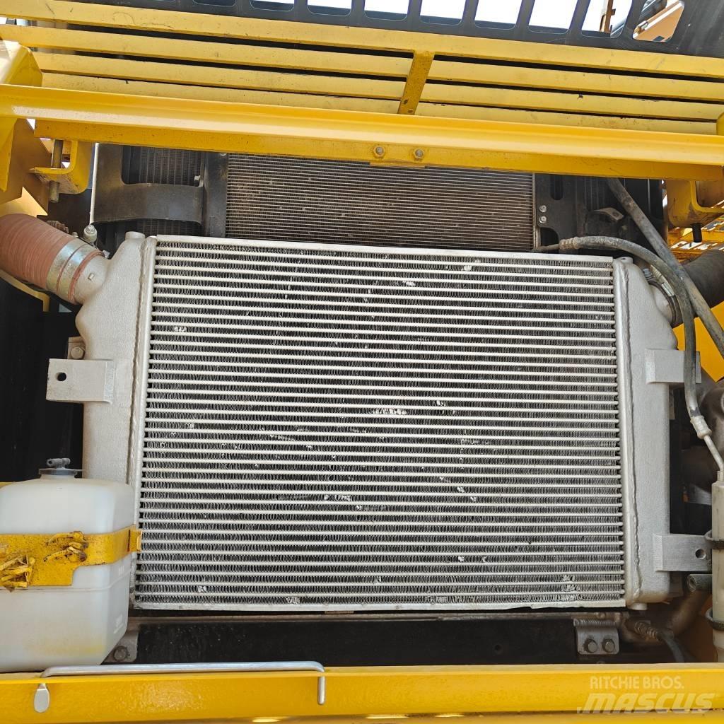 Komatsu 360-7 Crawler excavators