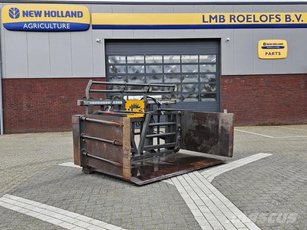 LMC 430 Silagevork Front loader accessories