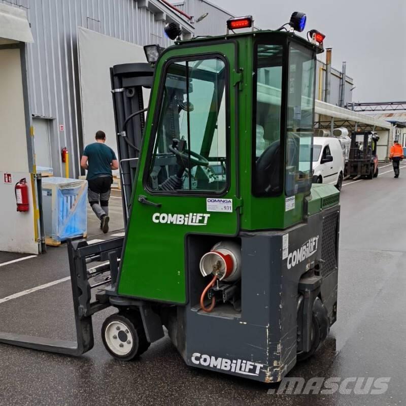 Combilift CB 2500 4-way reach trucks