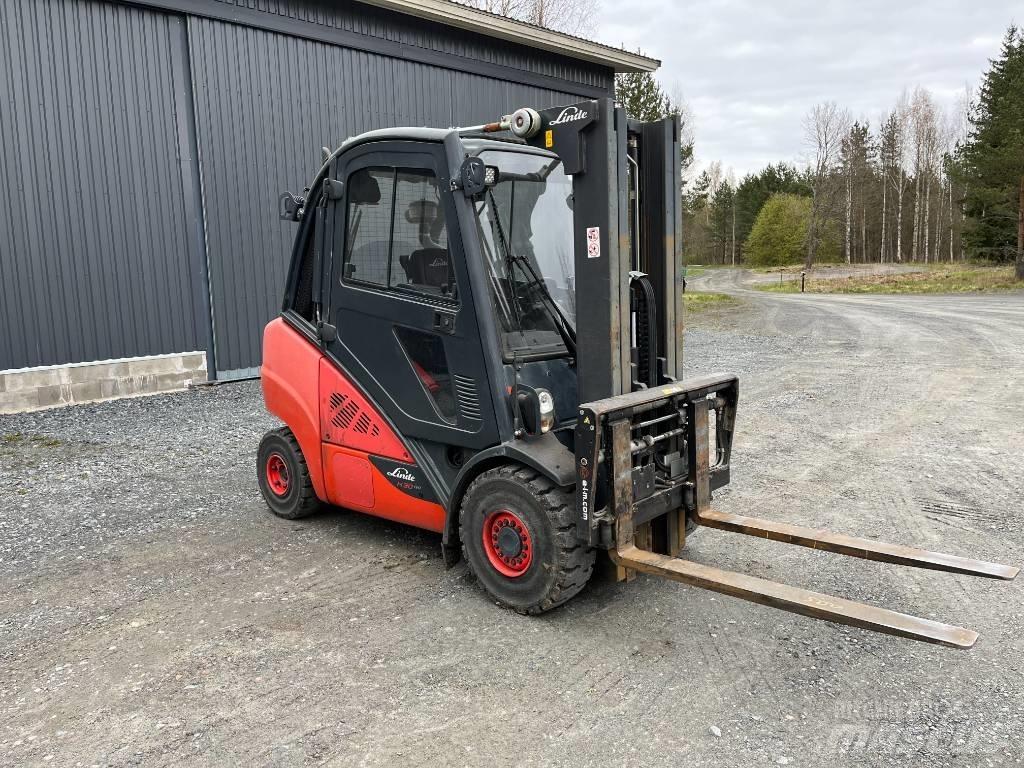 Linde H30D-02 Diesel trucks