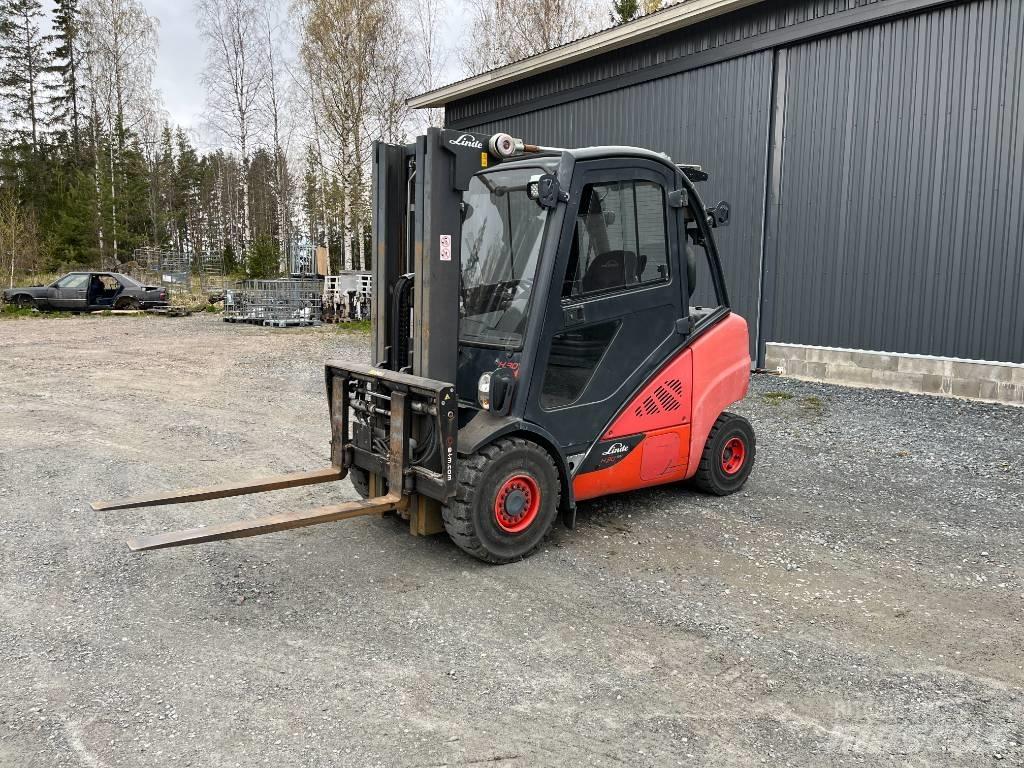 Linde H30D-02 Diesel trucks