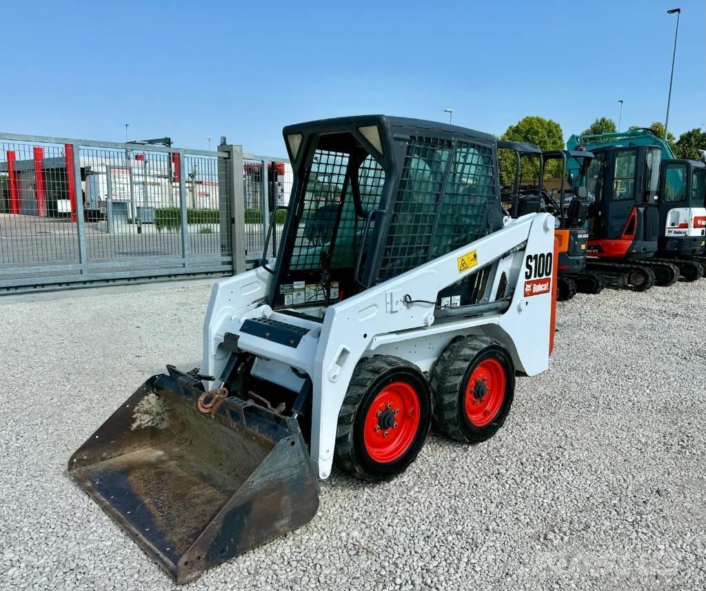 Bobcat S 100 Skid steer loaders