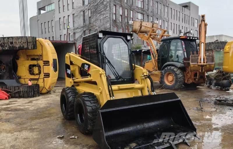 CAT 246D Skid steer loaders