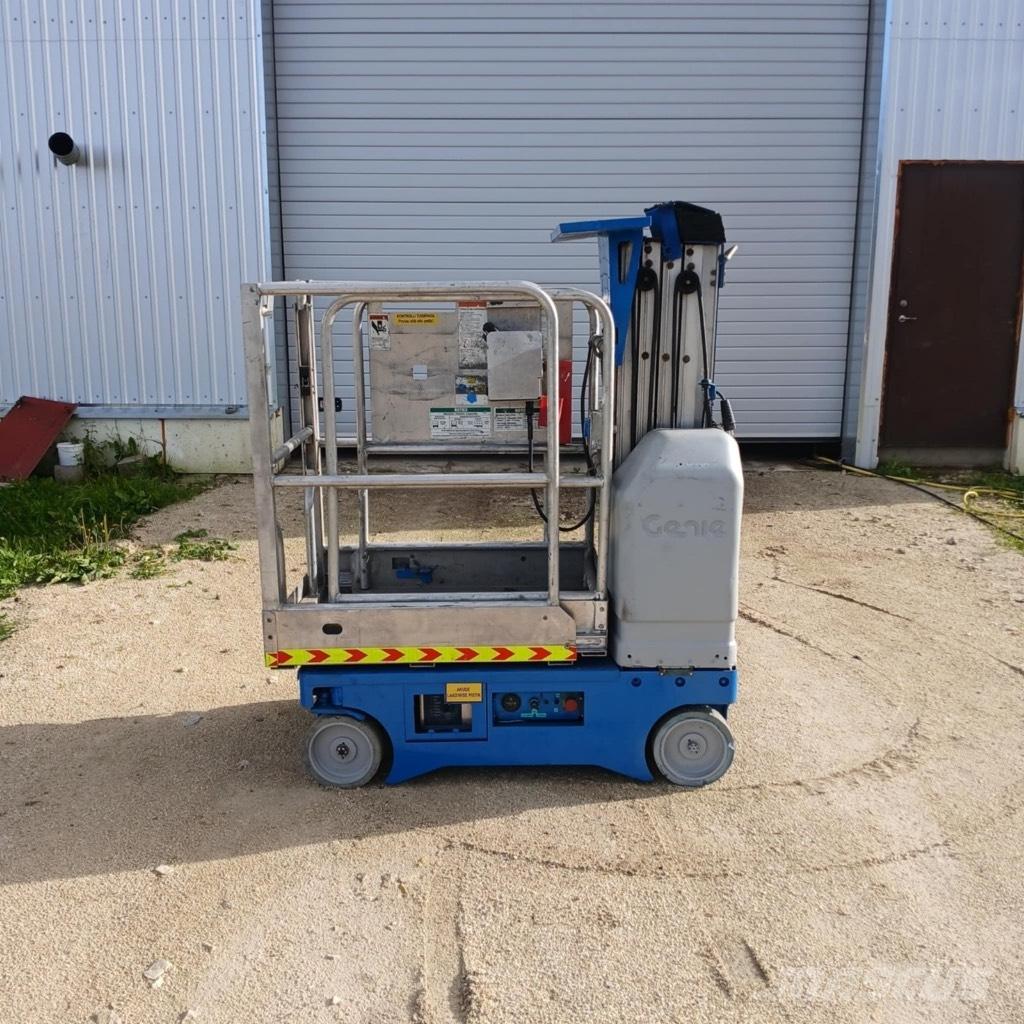 Genie GR 15 Compact self-propelled boom lifts