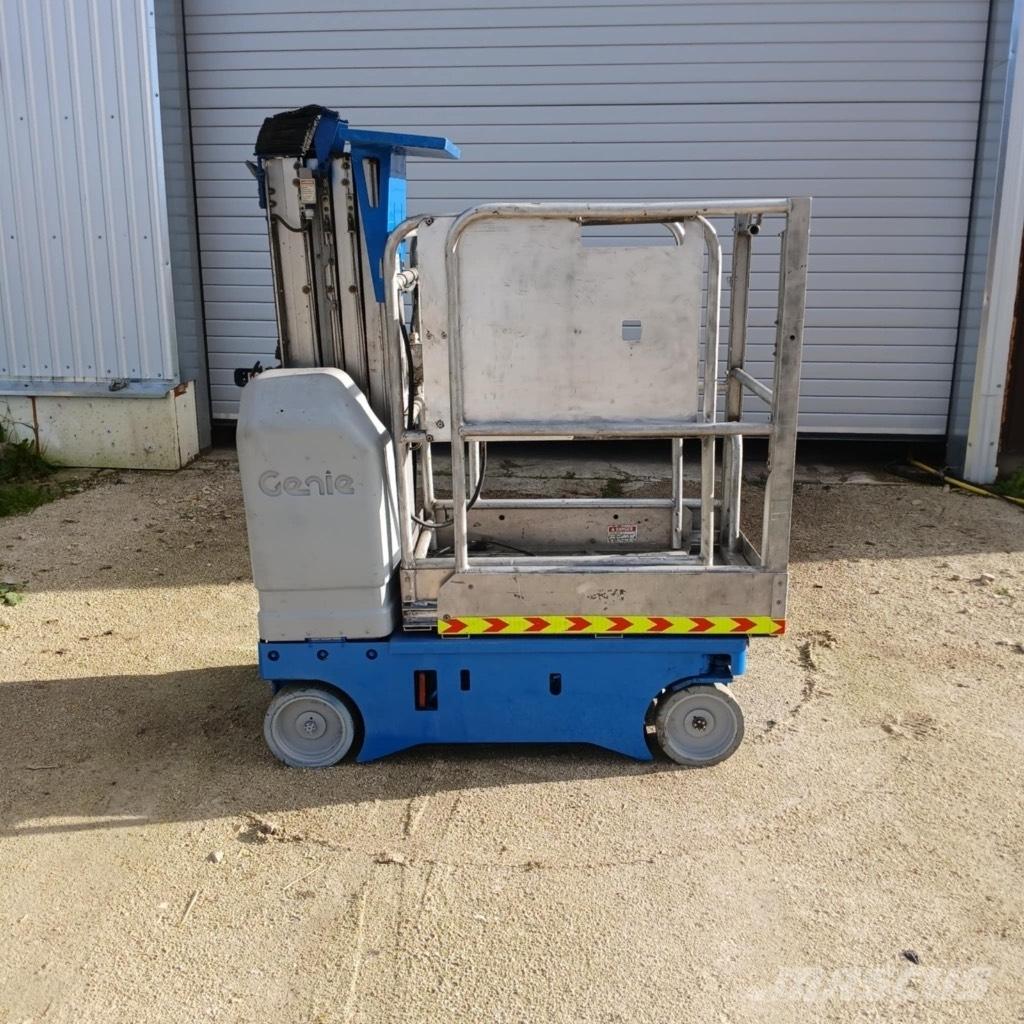 Genie GR 15 Compact self-propelled boom lifts