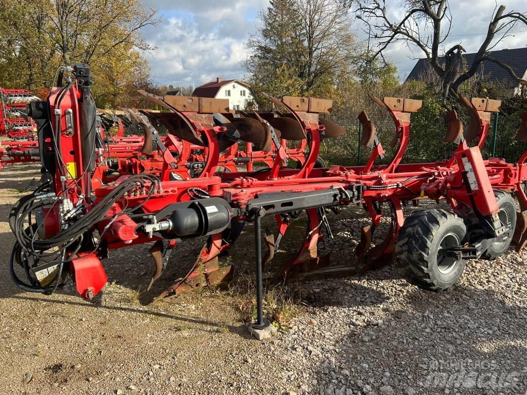 Gregoire-Besson RWY6 Reversible ploughs