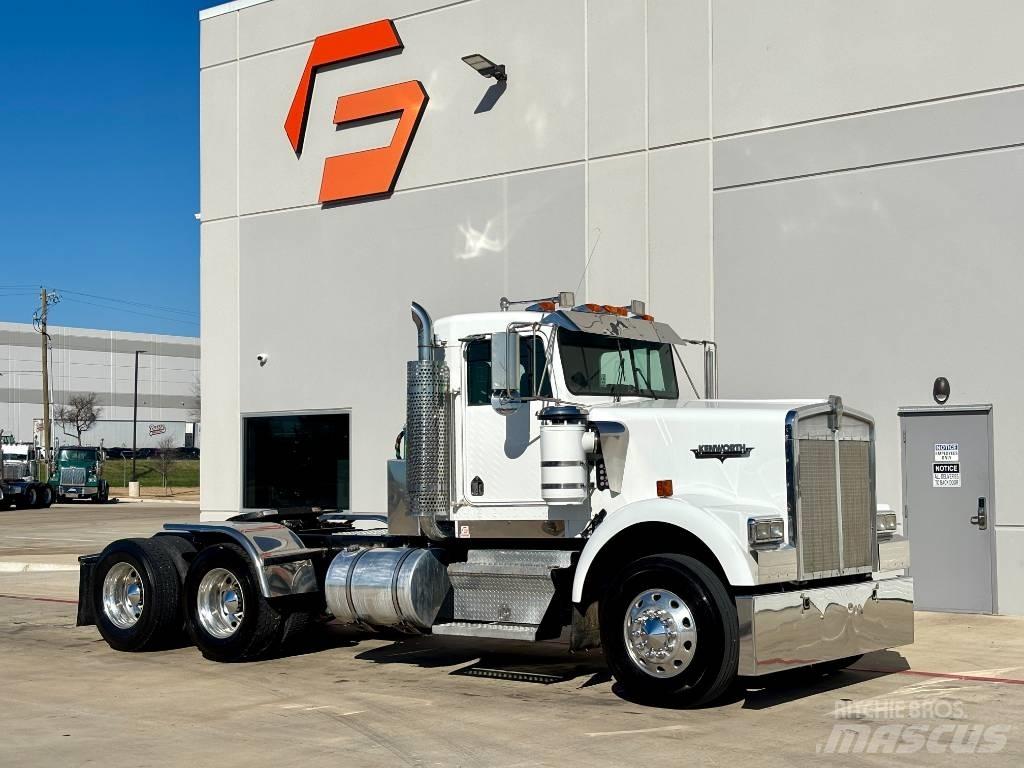Kenworth W 900 Tractor Units