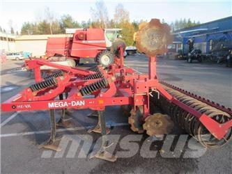 He-Va 3 m Mega-Dan Cultivators