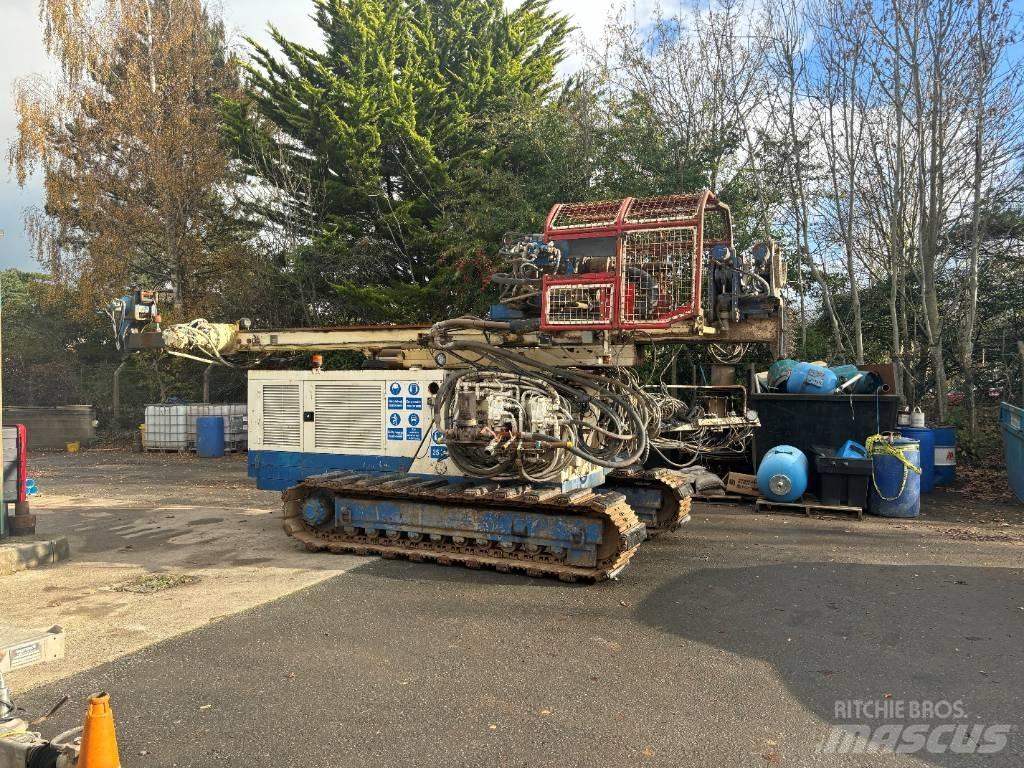 Klemm 709 Piling rigs