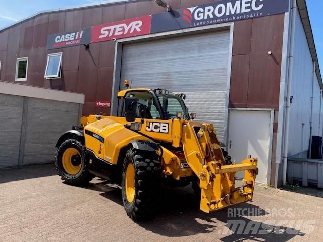 JCB 542-70 Agri Pro Telehandlers for agriculture