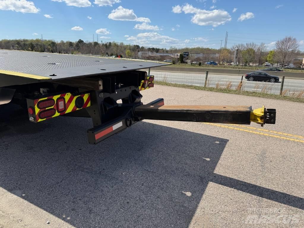 Peterbilt 348 Recovery vehicles