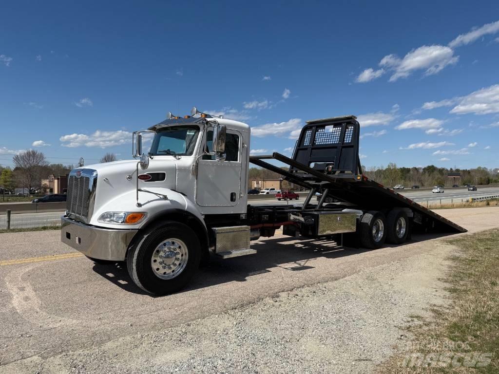 Peterbilt 348 Recovery vehicles