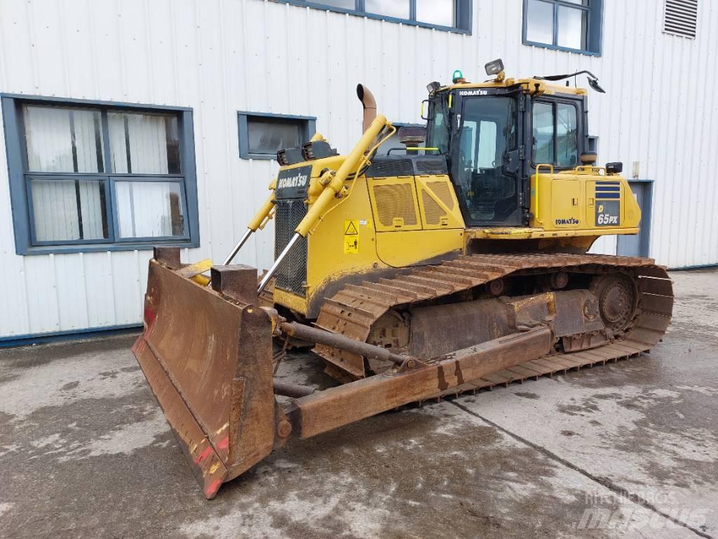 Komatsu D65PX-18 Crawler dozers