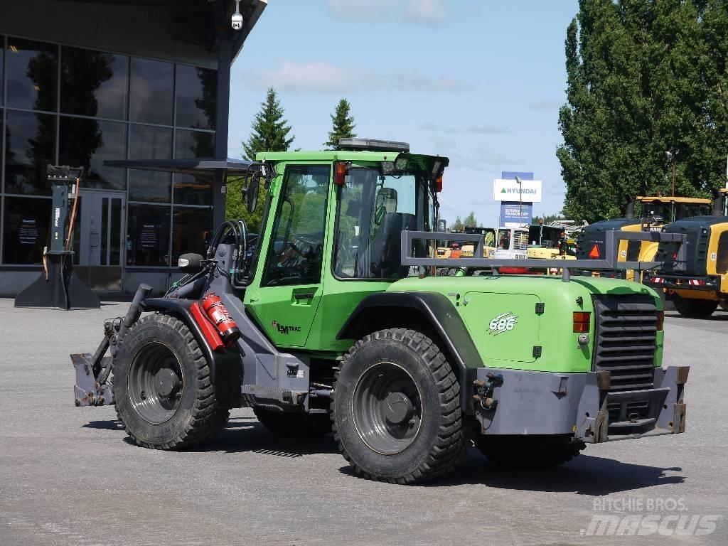 LM Trac 686 Wheel loaders
