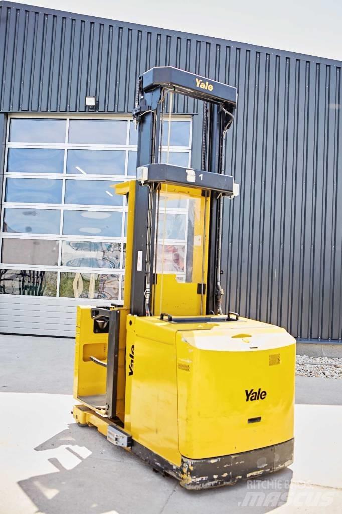 Yale MO10E High lift order picker