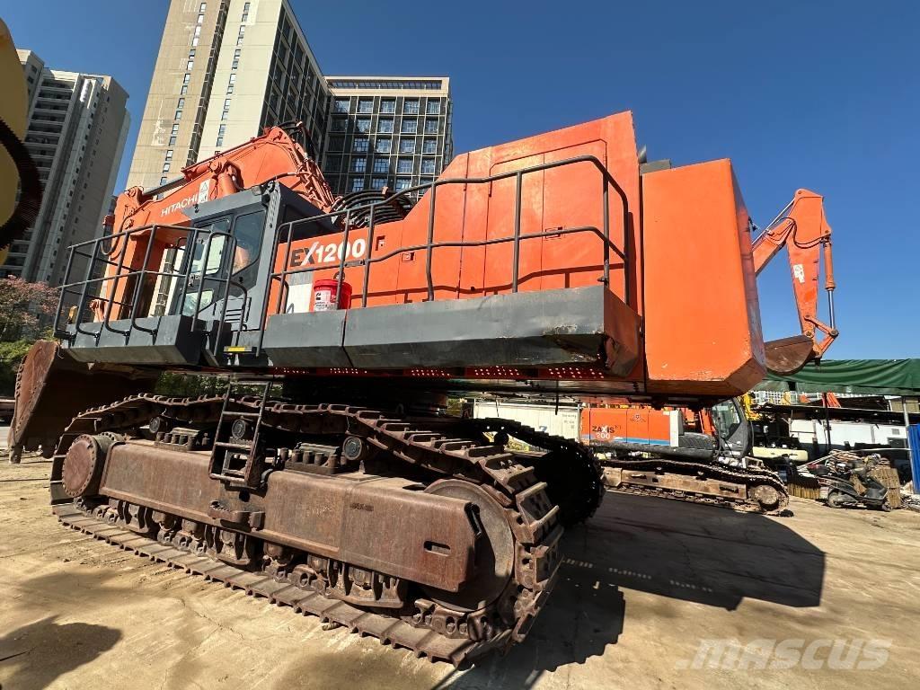 Hitachi EX 1200 Crawler excavators
