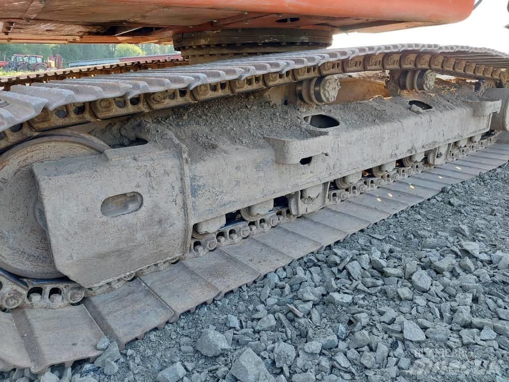 Doosan DX 225 LC Crawler excavators