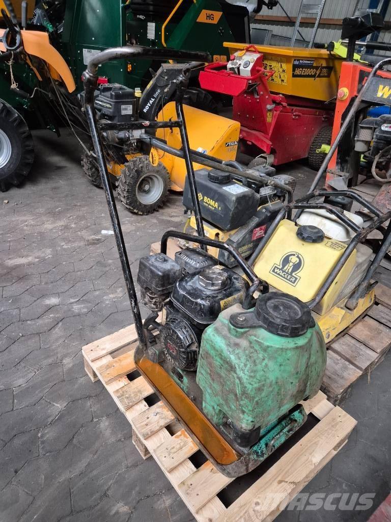 Mikasa MVC-F60 Plate compactors