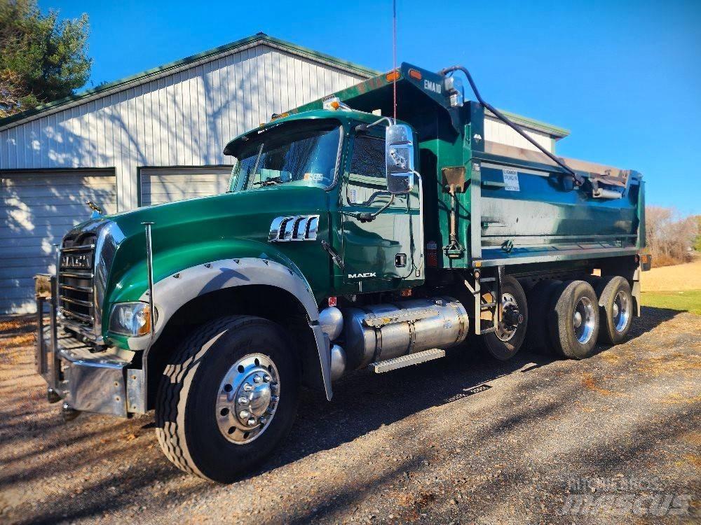 Mack CTP 713 B Tipper trucks