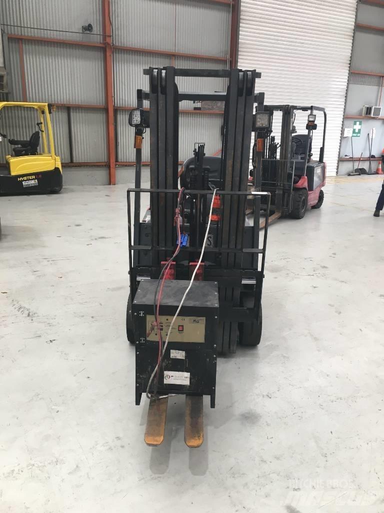 Nichiyu FBT18PN-75BC Electric forklift trucks