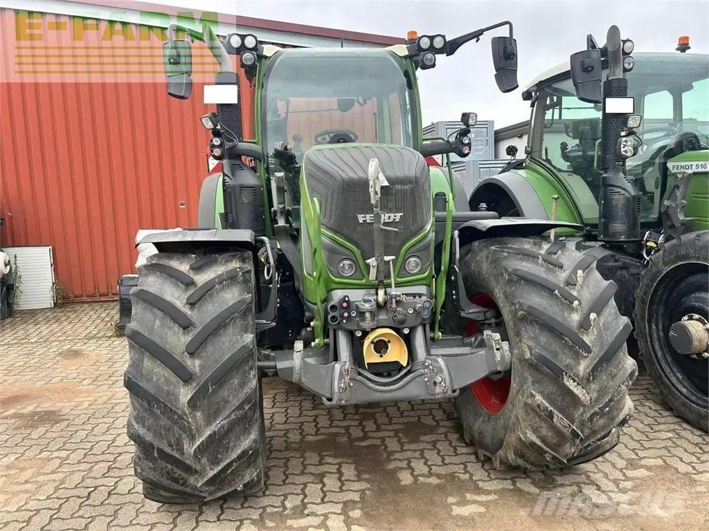 Fendt 724 vario Tractors