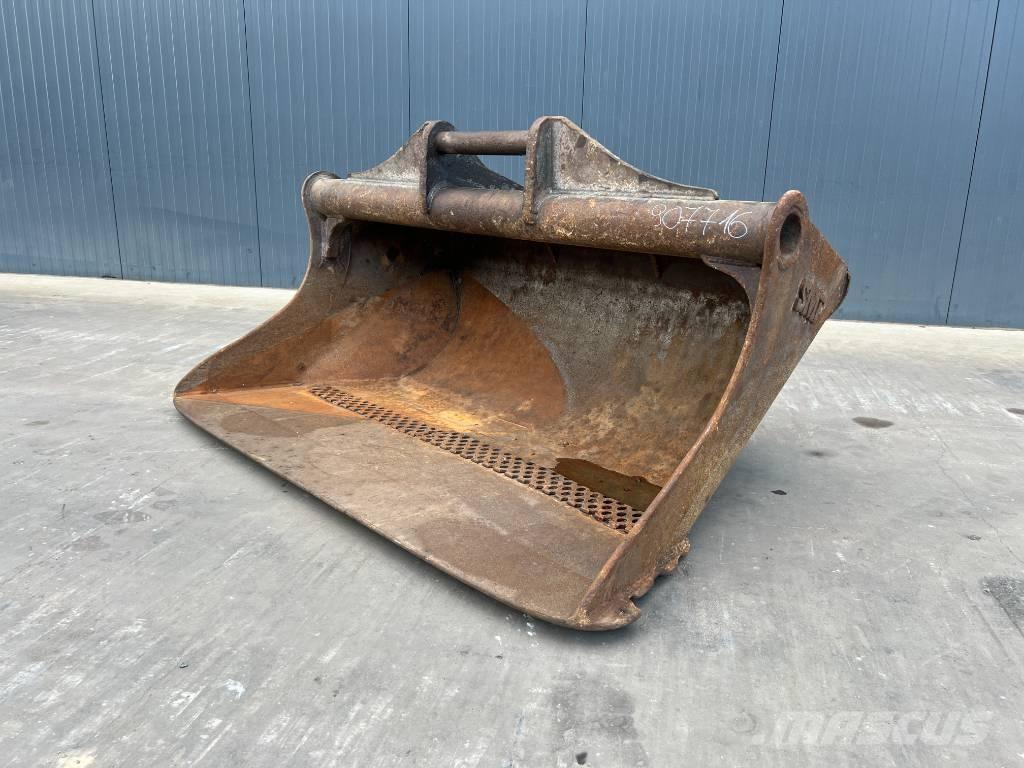 SMP S70 Buckets