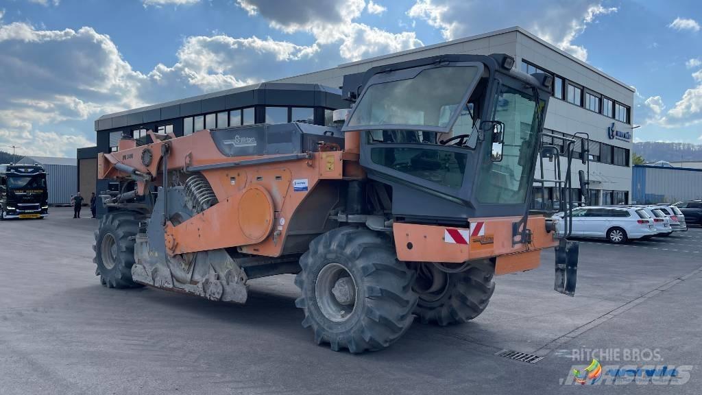 Wirtgen WR2400 Asphalt recyclers