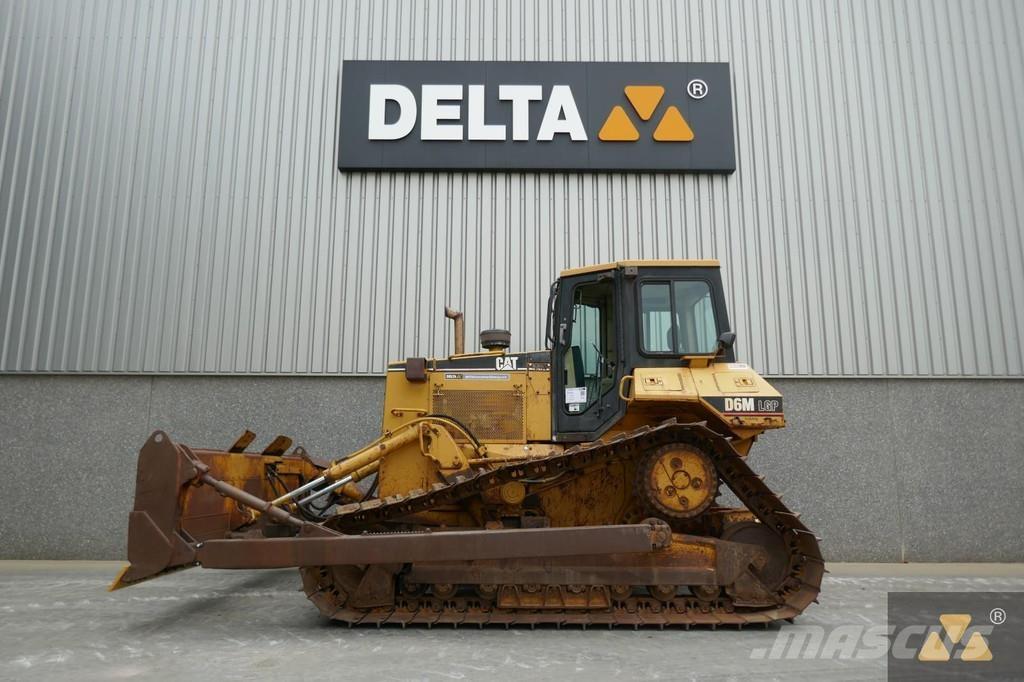 CAT D6M LGP Crawler dozers
