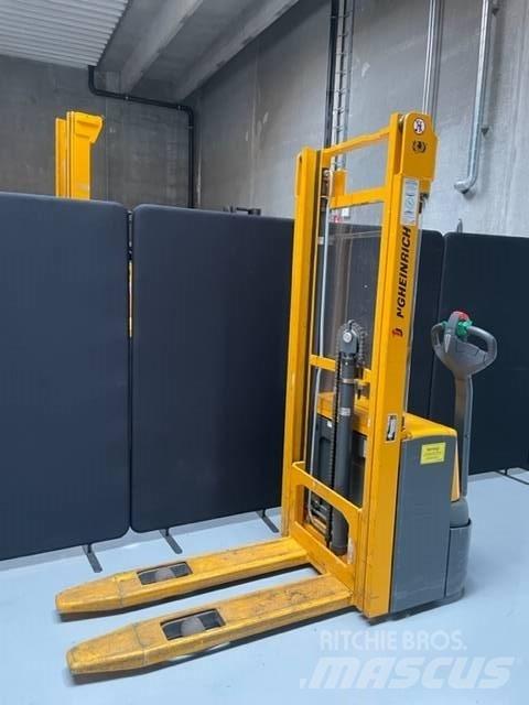 Jungheinrich EJC 112 Pedestrian stacker