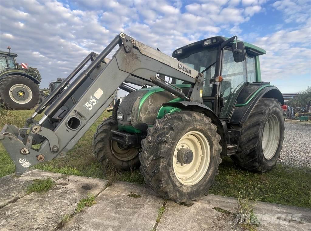 Valtra N 141 H Tractors