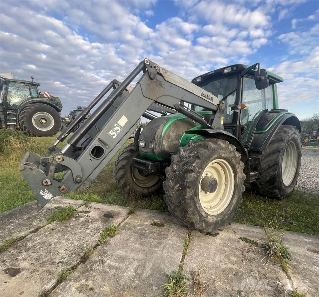 Valtra N 141 H Tractors
