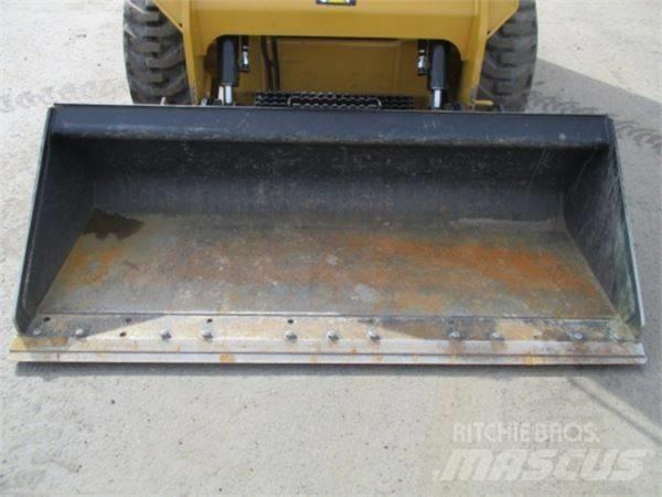 CAT 236 D Skid steer loaders