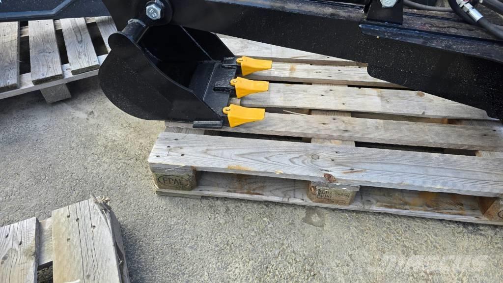  Grävarm Avant bobcat Skid steer loaders