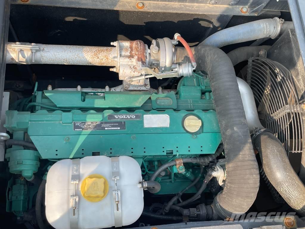 Volvo EC 210 Crawler excavators